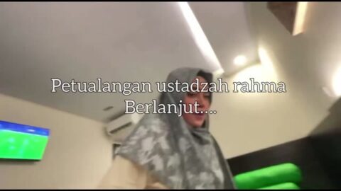 Skandal Uztadzah Rahma Ngentot